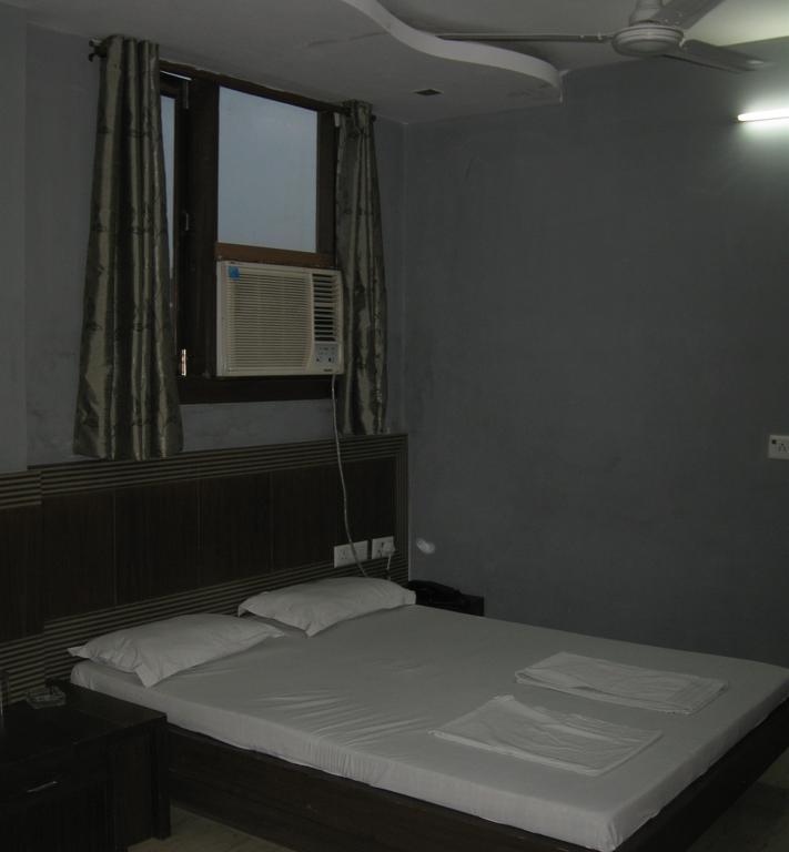 Hotel S B Inn Nové Dillí Exteriér fotografie