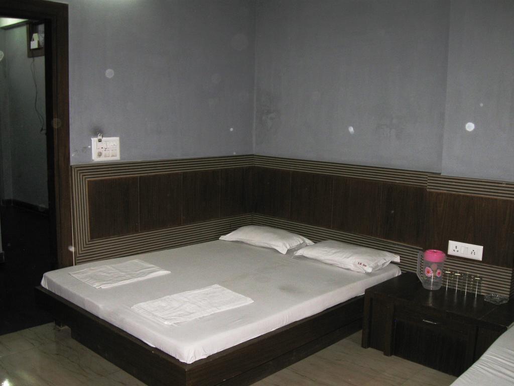 Hotel S B Inn Nové Dillí Pokoj fotografie
